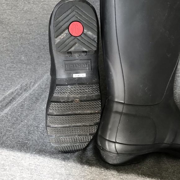 Hunter Classic Black Tall Rain Boots - Picture 4 of 6